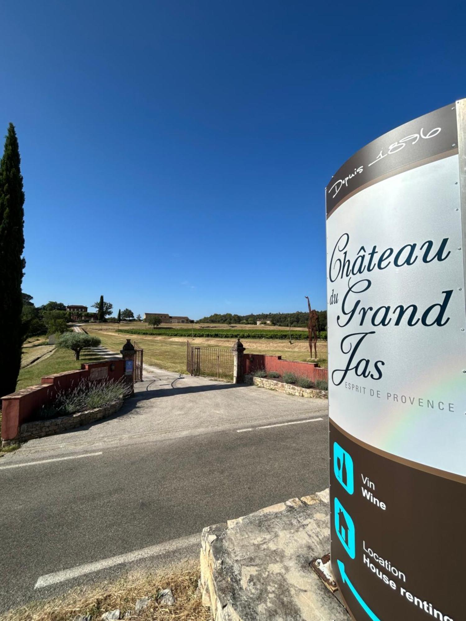 Chateau Du Grand Jas Entrecasteaux Экстерьер фото